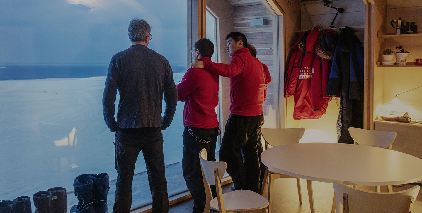 ACC_Mission_bgComfortZone_desk 1