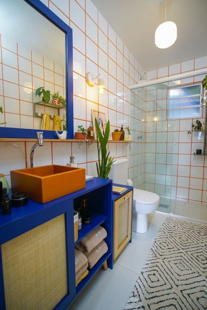 Warna pop di kamar mandi