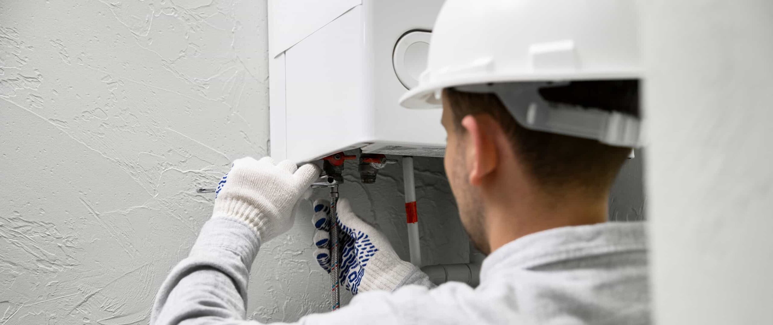 Begini Cara Memilih Water Heater Kamar Mandi yang Efisien Energi