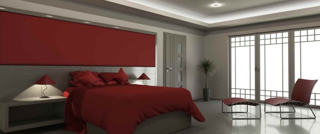 kamar dengan kombinasi warna abu abu dan merah