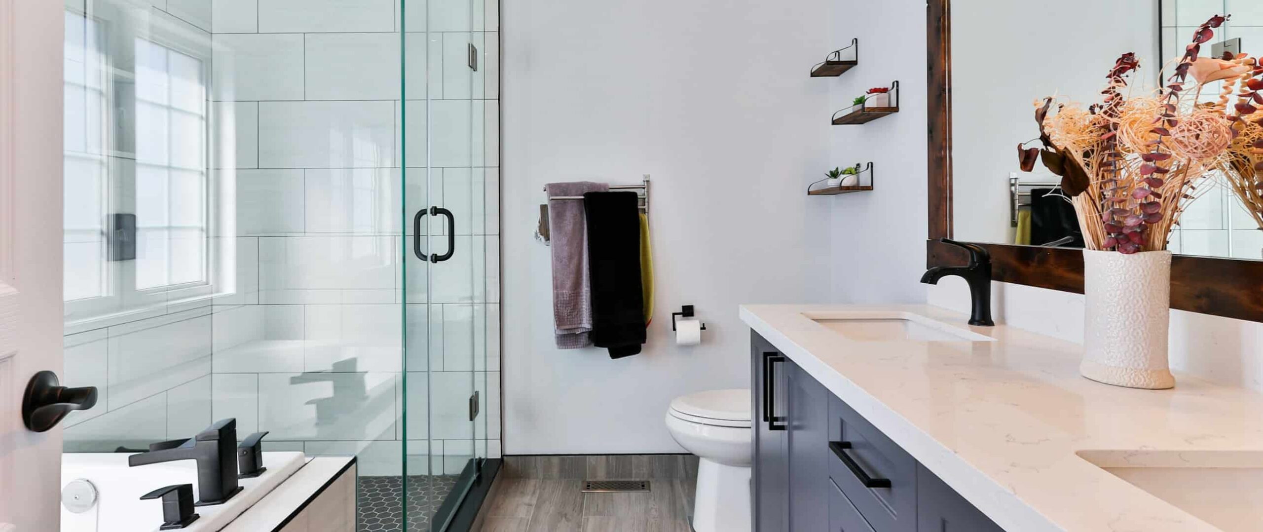 Safety Tips saat Menggunakan Alat Listrik di Kamar Mandi_ Prioritaskan Keamanan Keluarga