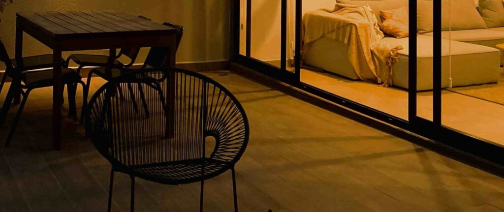 teras industrial minimalis