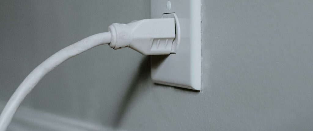 colokan di dalam rumah