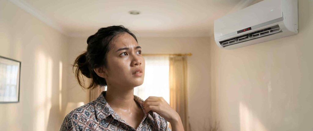 Seorang wanita berada dalam keadaan kepanasan